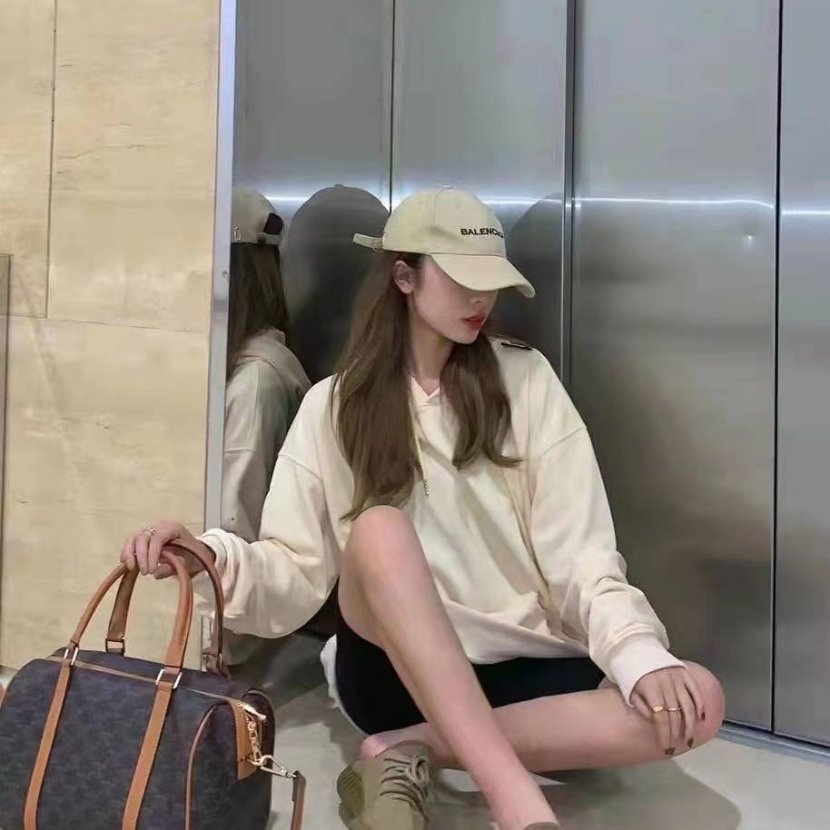简单潮牌服装尾货供应链