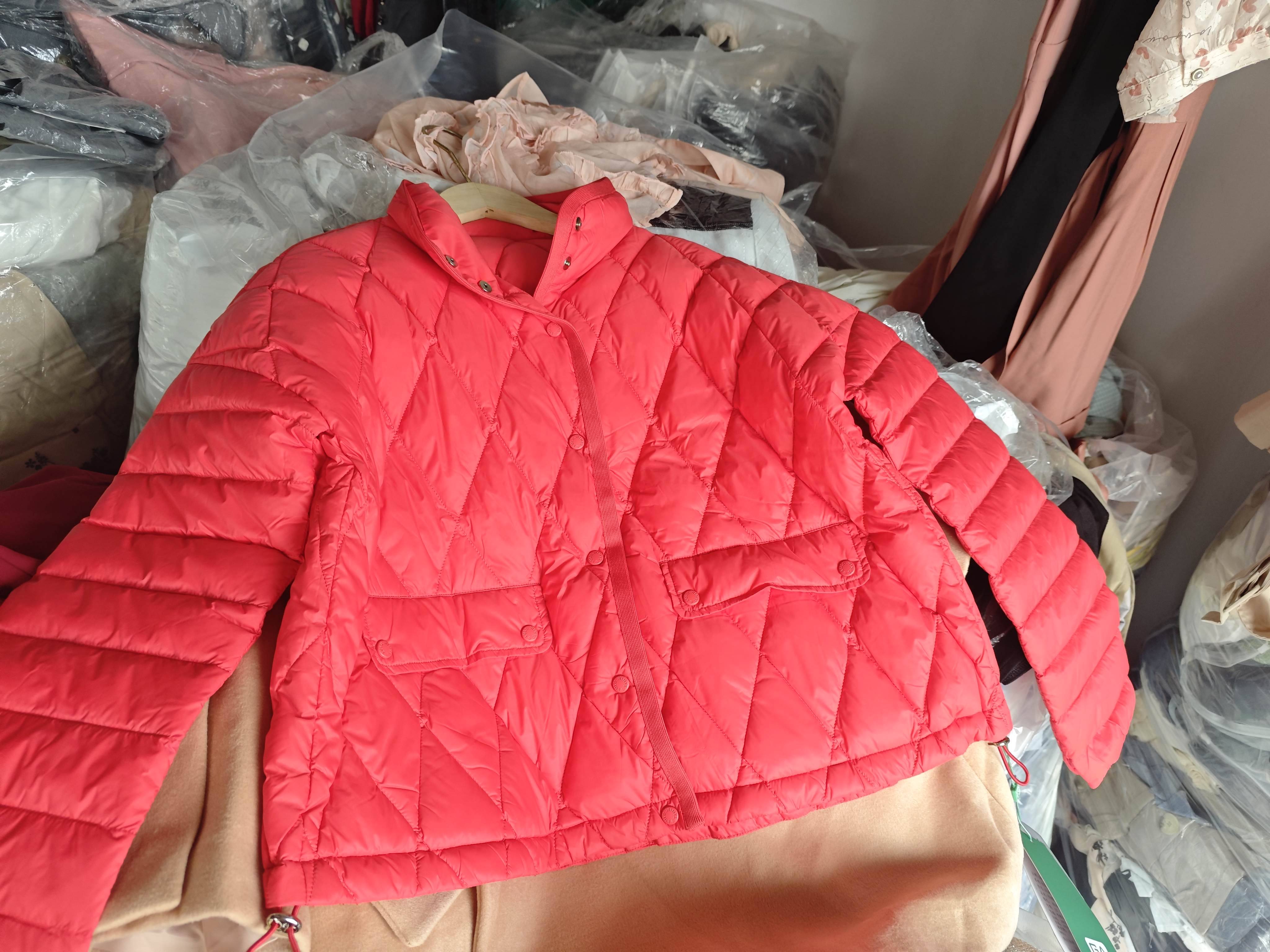 轻薄90羽绒服，几十件，18.8