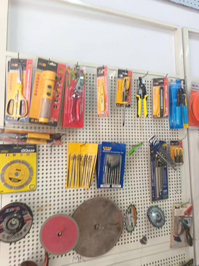 五金工具8000一吨