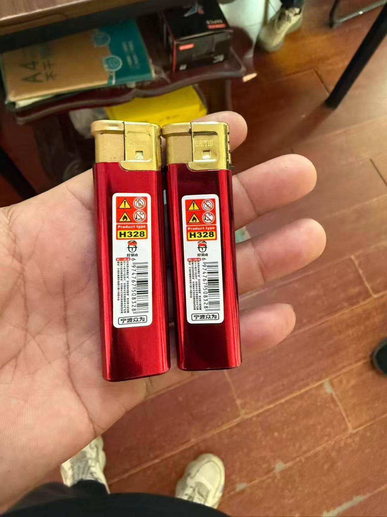 打火机，六万多个，要的来，三毛五一个