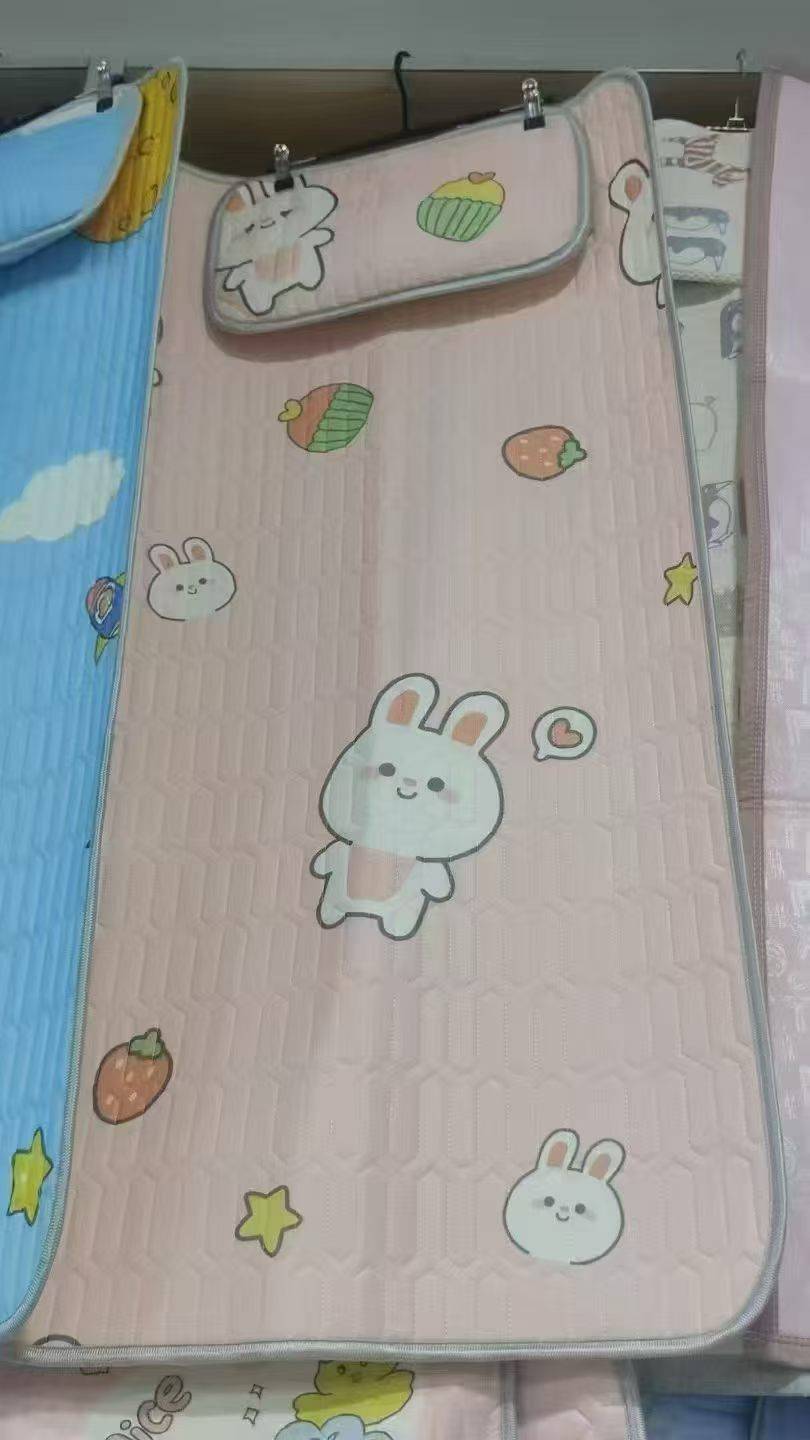 乳胶凉席500套左右。能做的老板来。