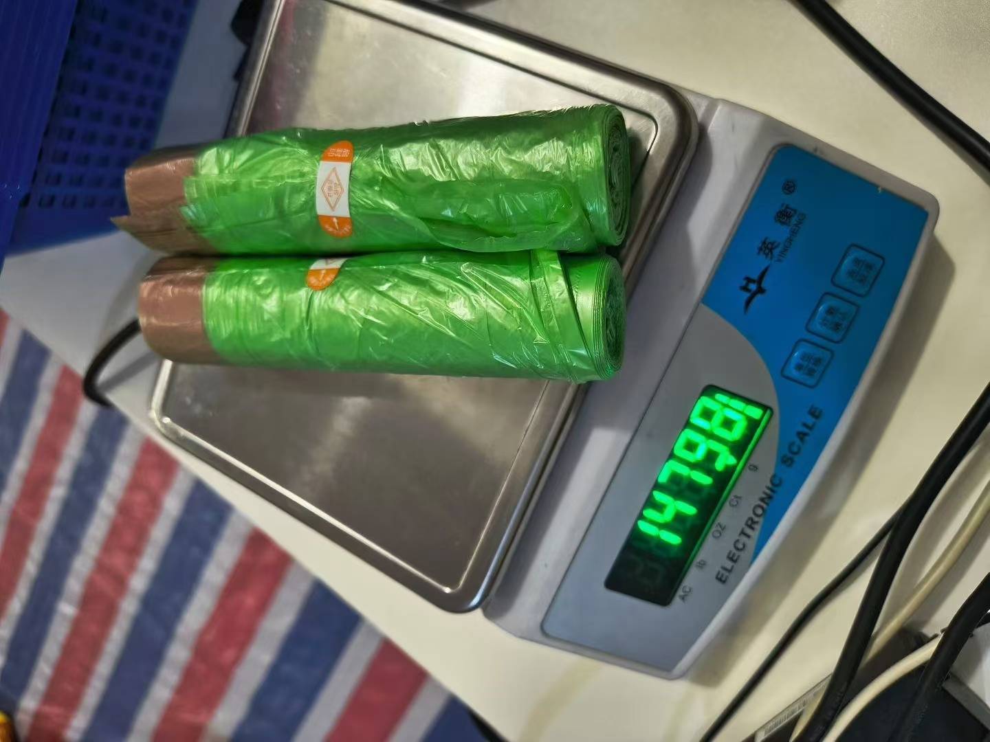 垃圾袋到货​7吨能做的速度