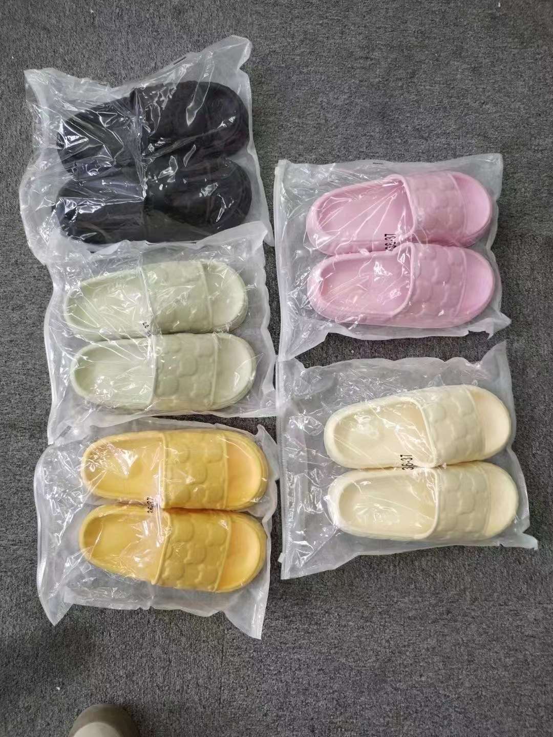 高品质eva拖鞋1500双亏钱卖