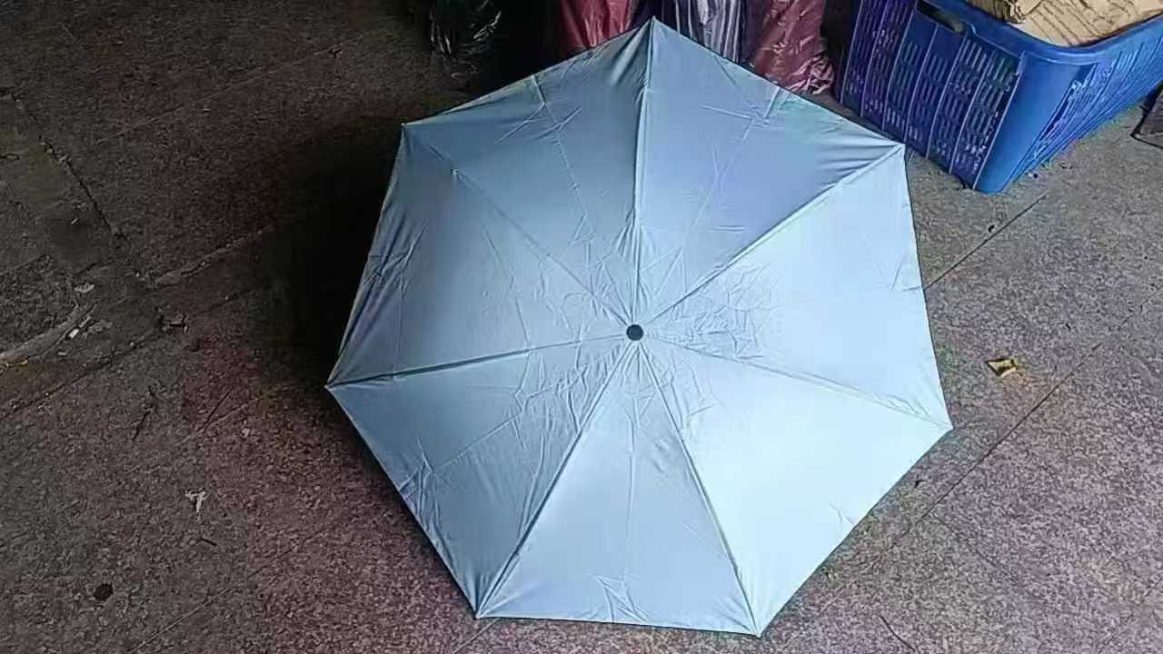 3500把黑胶7骨伞，6.5一把