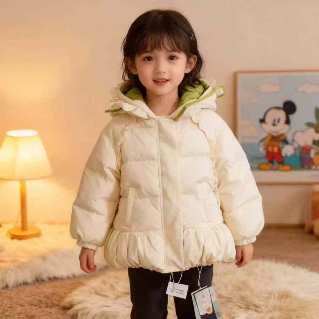 童装羽绒服200件，​独立包装有吊牌码数90到130，​整首