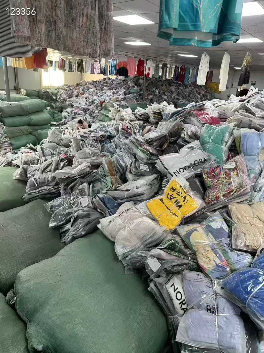 清仓库啦🔥🔥🔥40多万件🔥🔥🔥一个公司下架全部独