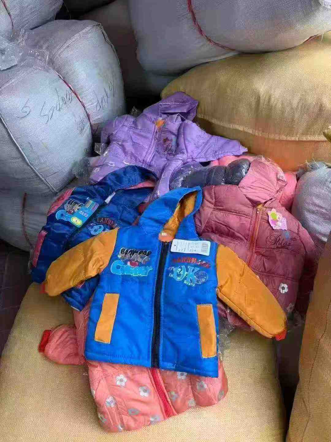 秋冬男女童装棉服外套，秒清！全新货！9.5元，清2308件！