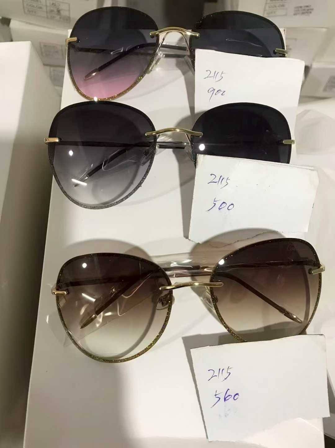 无框太阳镜纸上有数量
