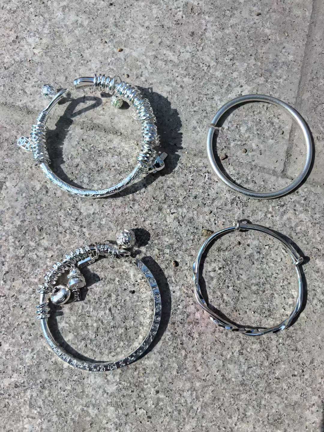 银手链到货，需要的联系