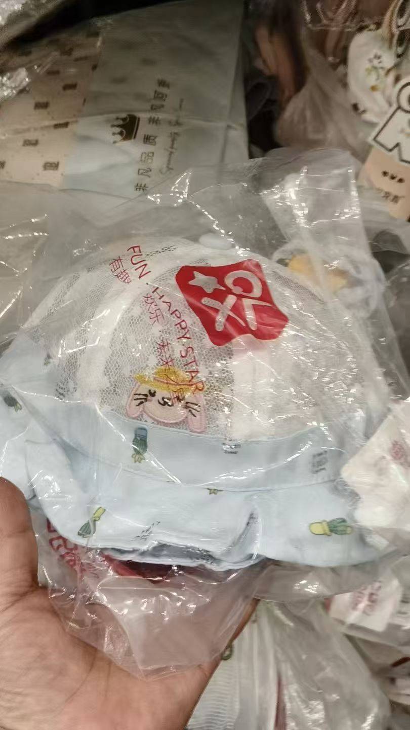 儿童帽子2000个左右