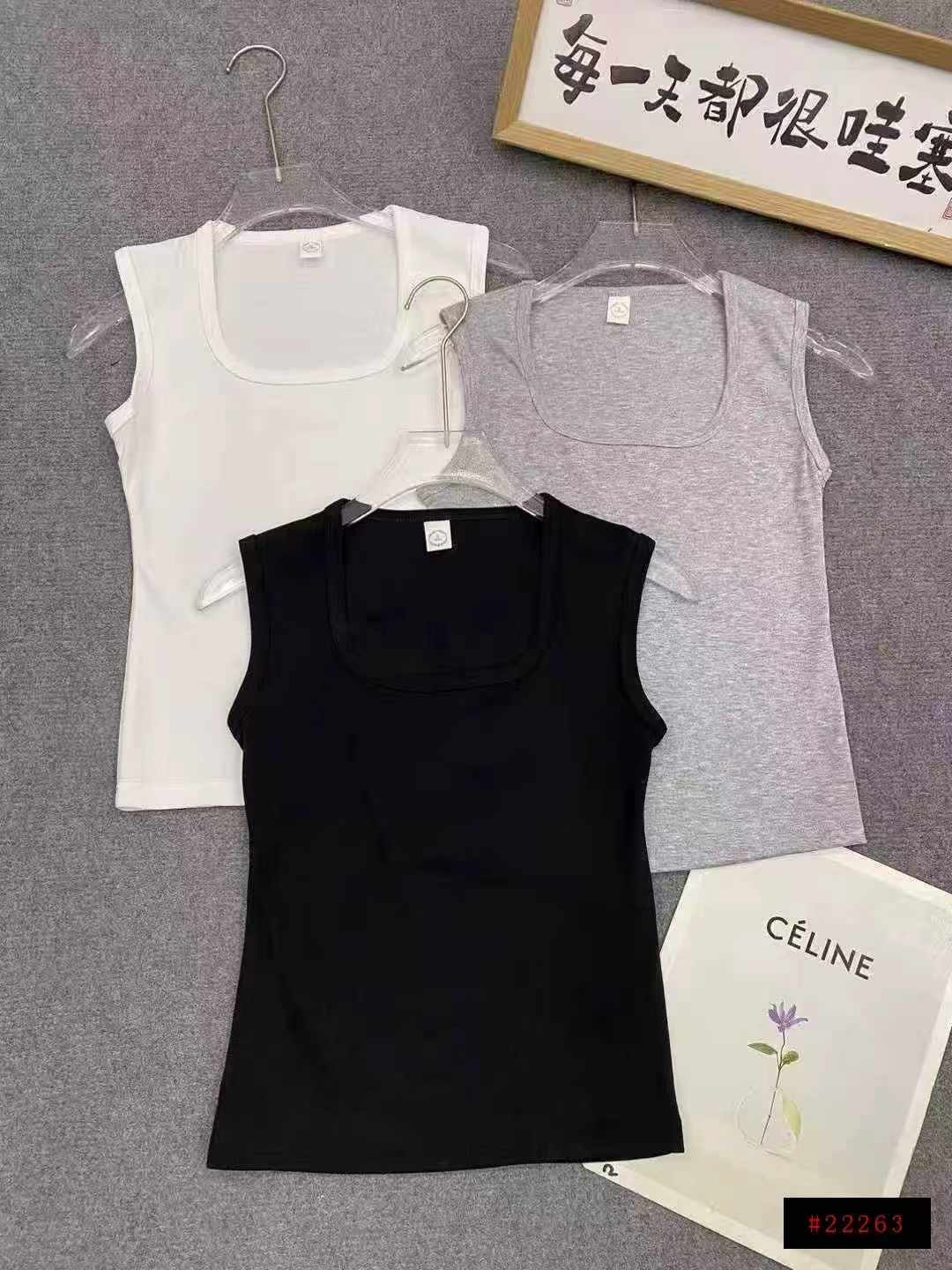 🎁美式宽肩背心2073件💰3.9，，面料柔软舒适，高弹力