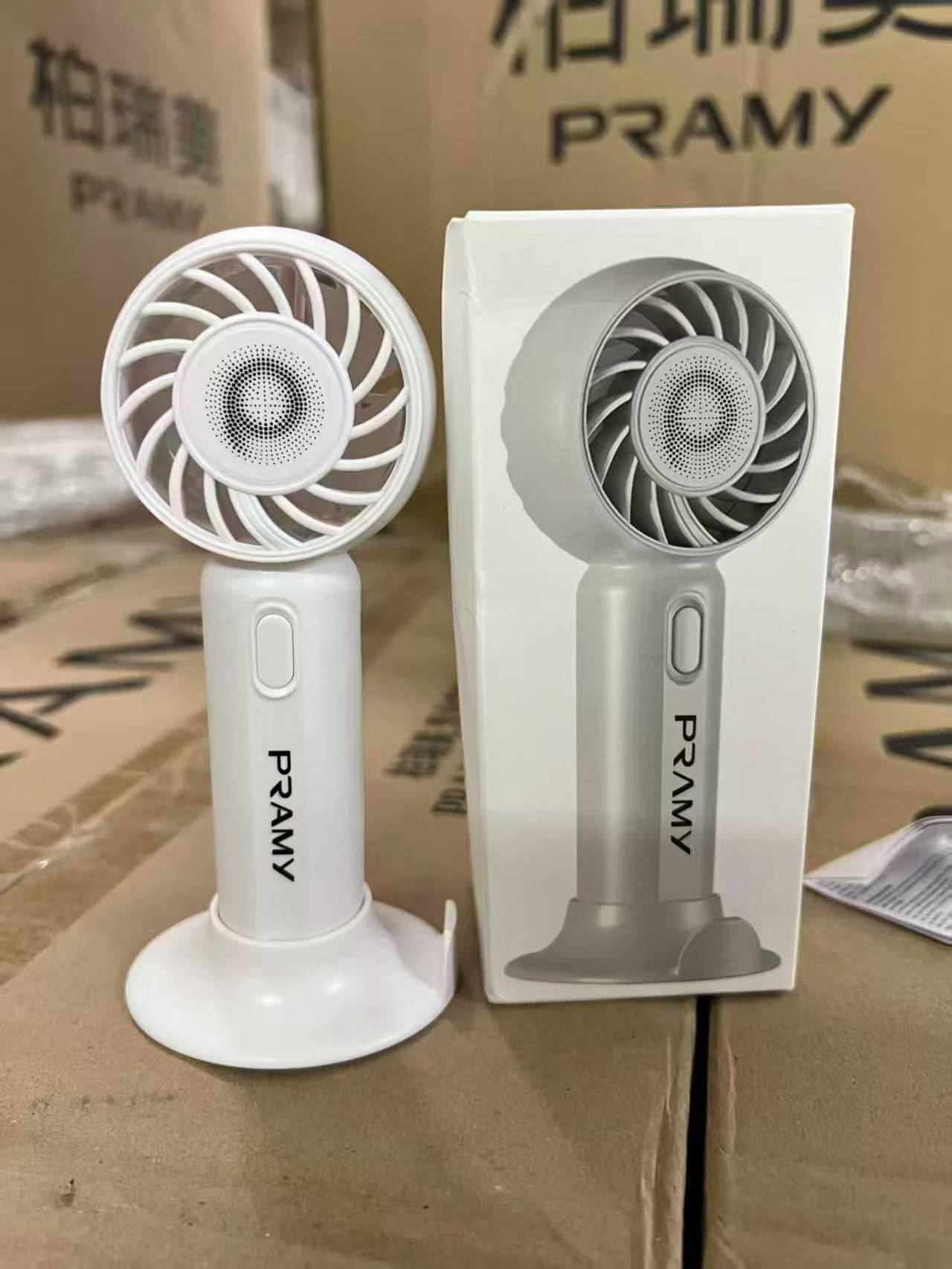 手持小风扇。五万个。ab料，三块多钱
