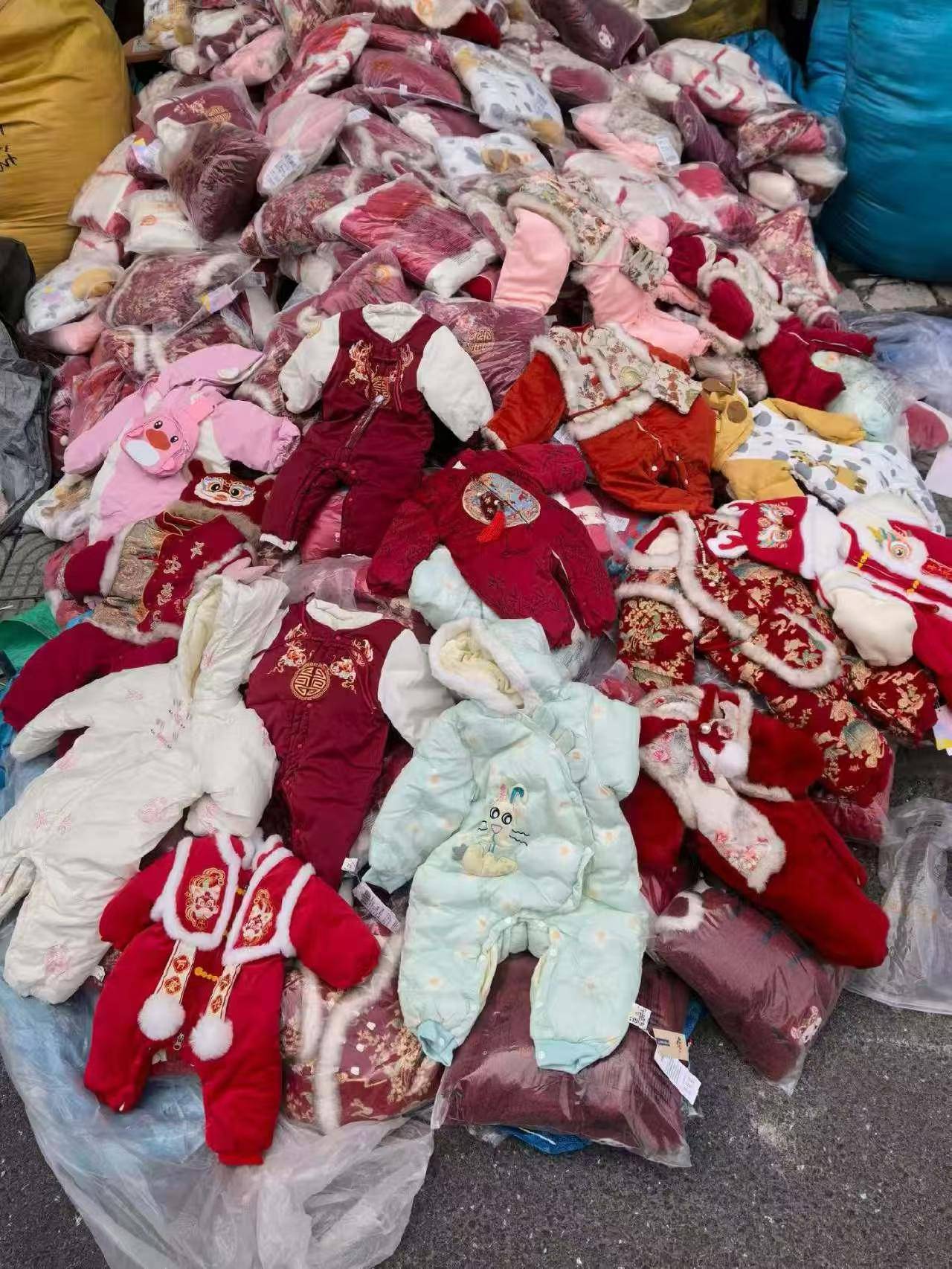 全爬服，独立包装，66-100，900多件