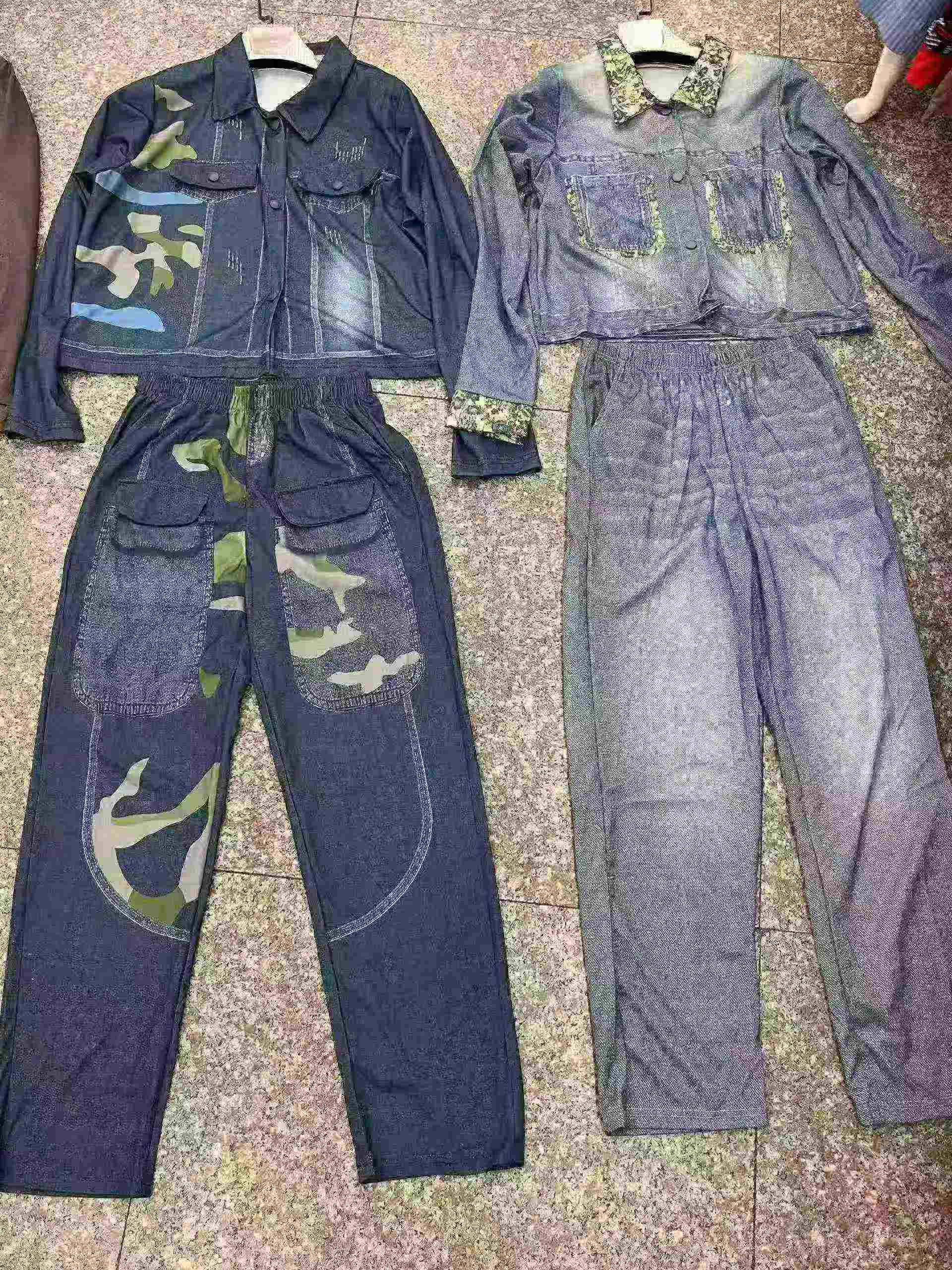 仿牛仔套装9000套左右1-6码号，几个花型。清货价优