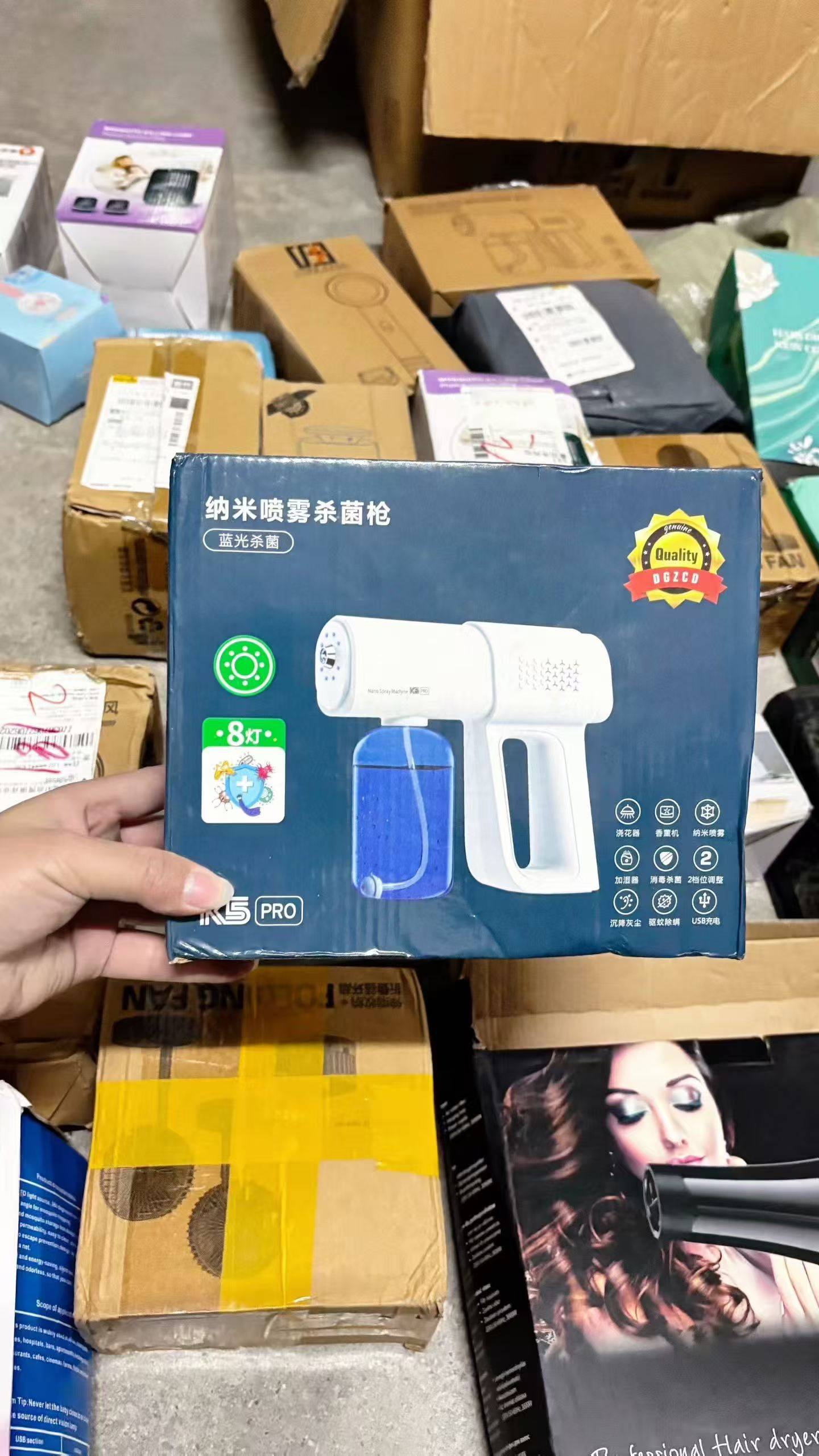 各类小家电下架淘汰产品/快递件，现货6吨,需要凑柜的来,按吨