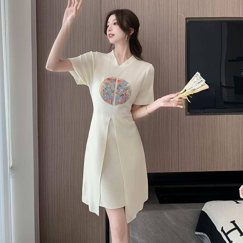 小众高级感新中式连衣裙女夏季高端独特赫本风针织连衣裙90条