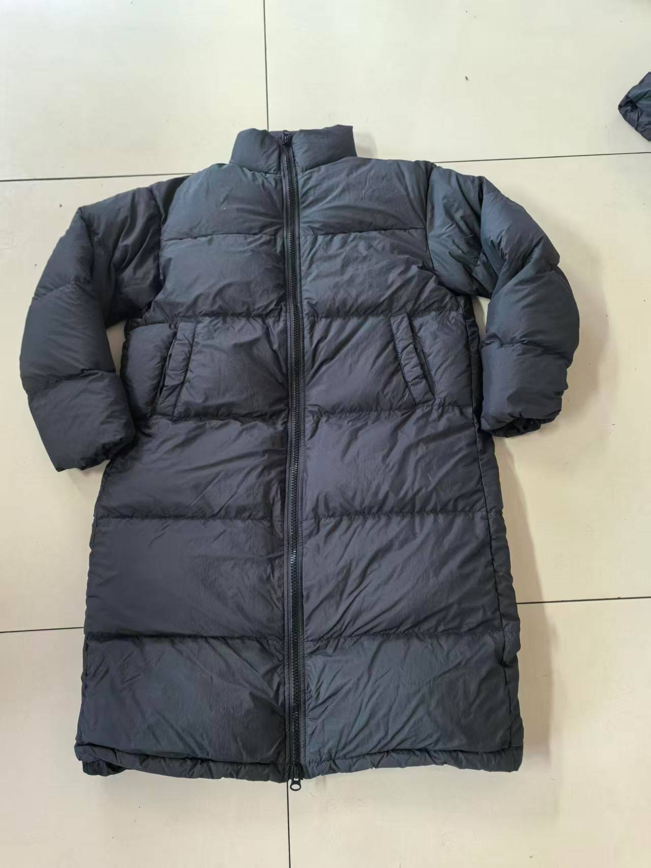 羽绒服，均码，5000件，三个色