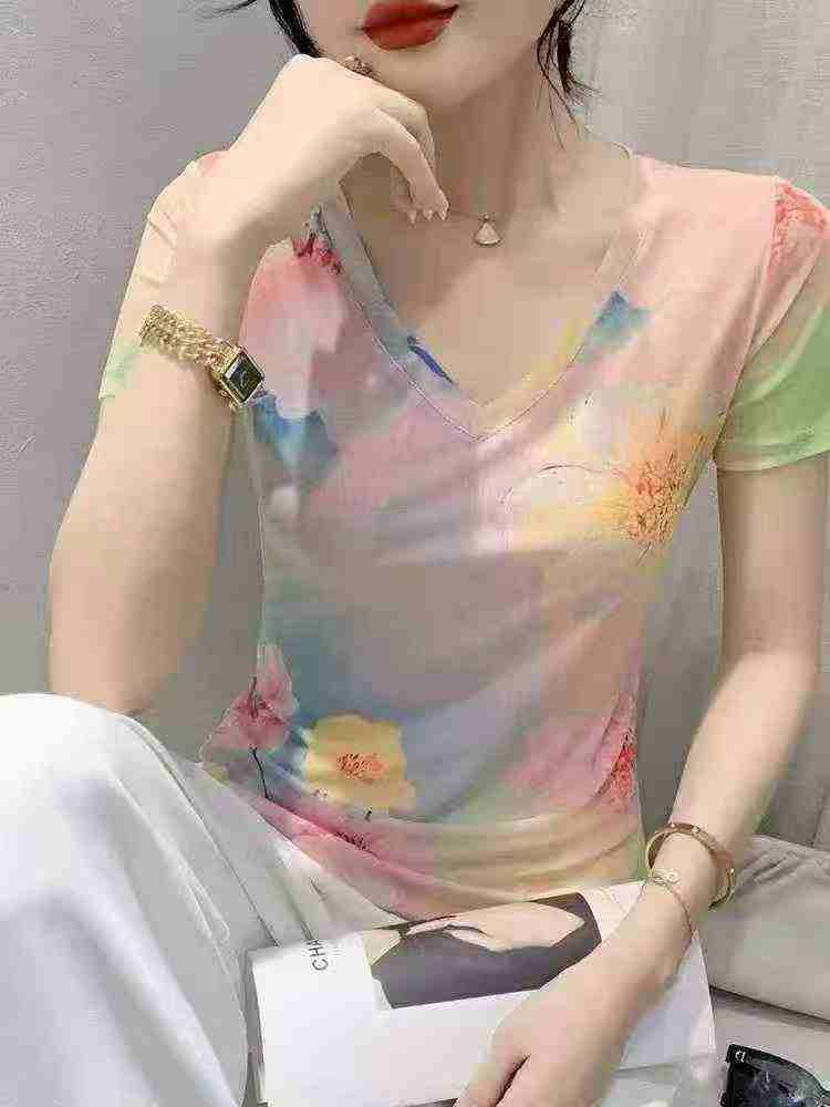 🤡服装库存小陈（拿货看圈）全清价5.9元
🌸洋气时尚上衣