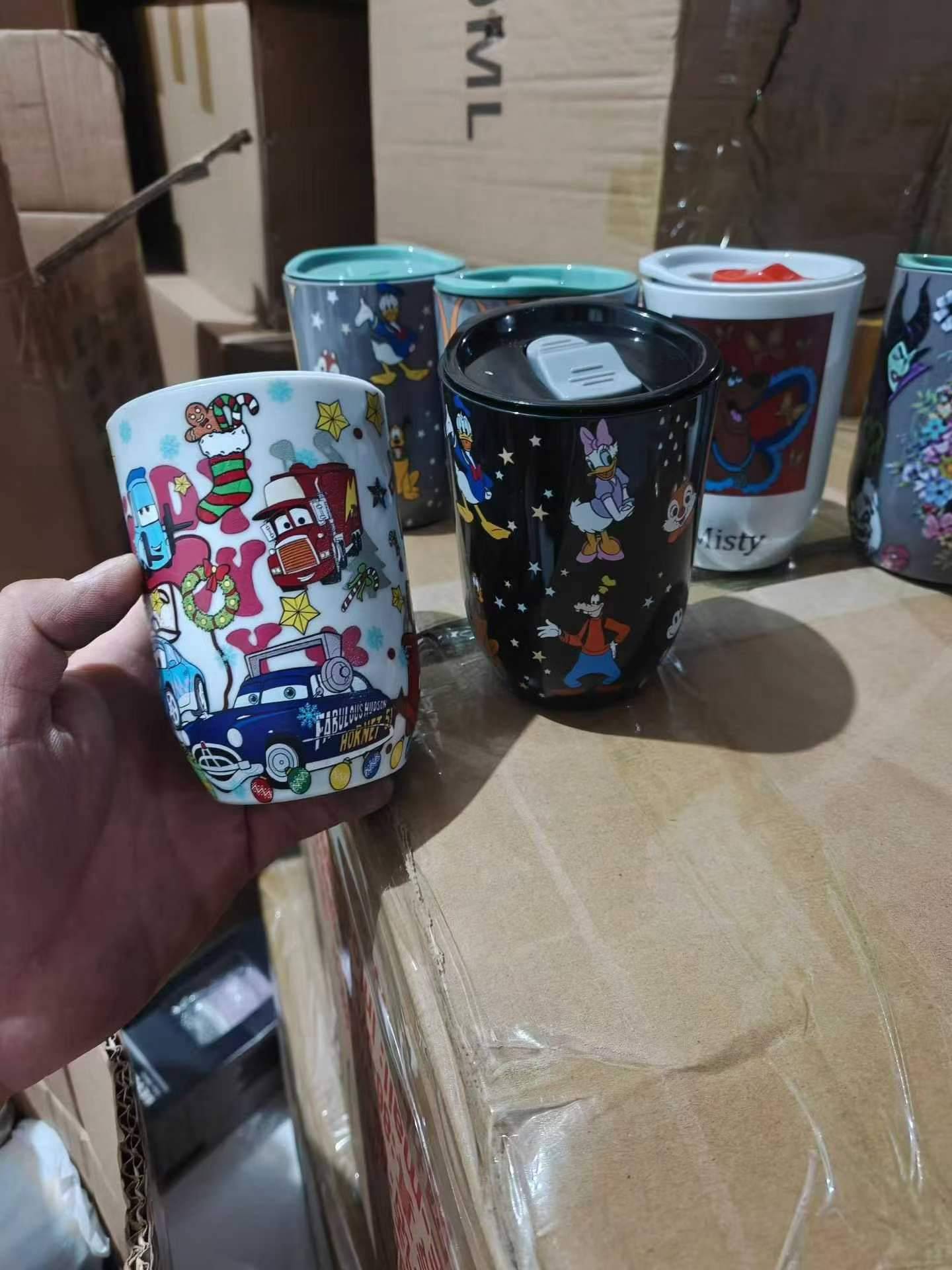 小咖啡杯90个，3.5元一个，对路的速度与激情