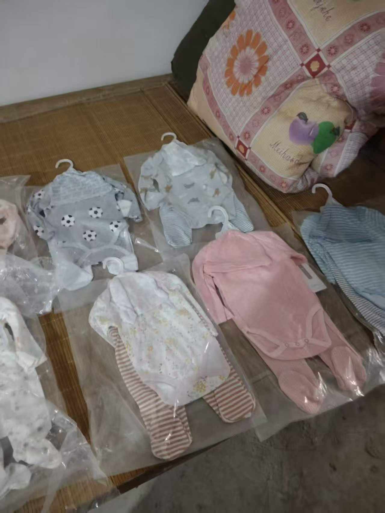 幼童8000套，尺码3.6.9，需要的来聊