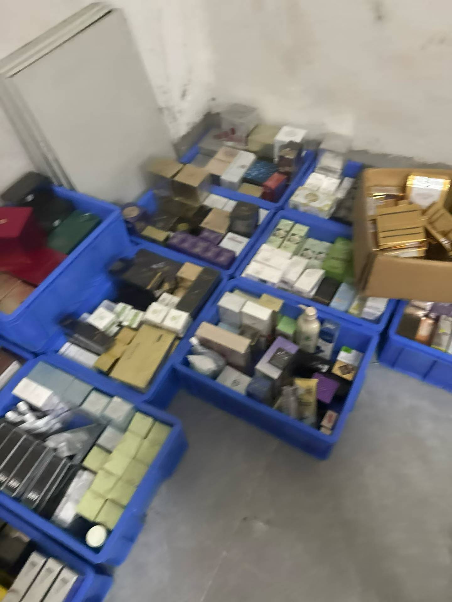 8卡板主播品