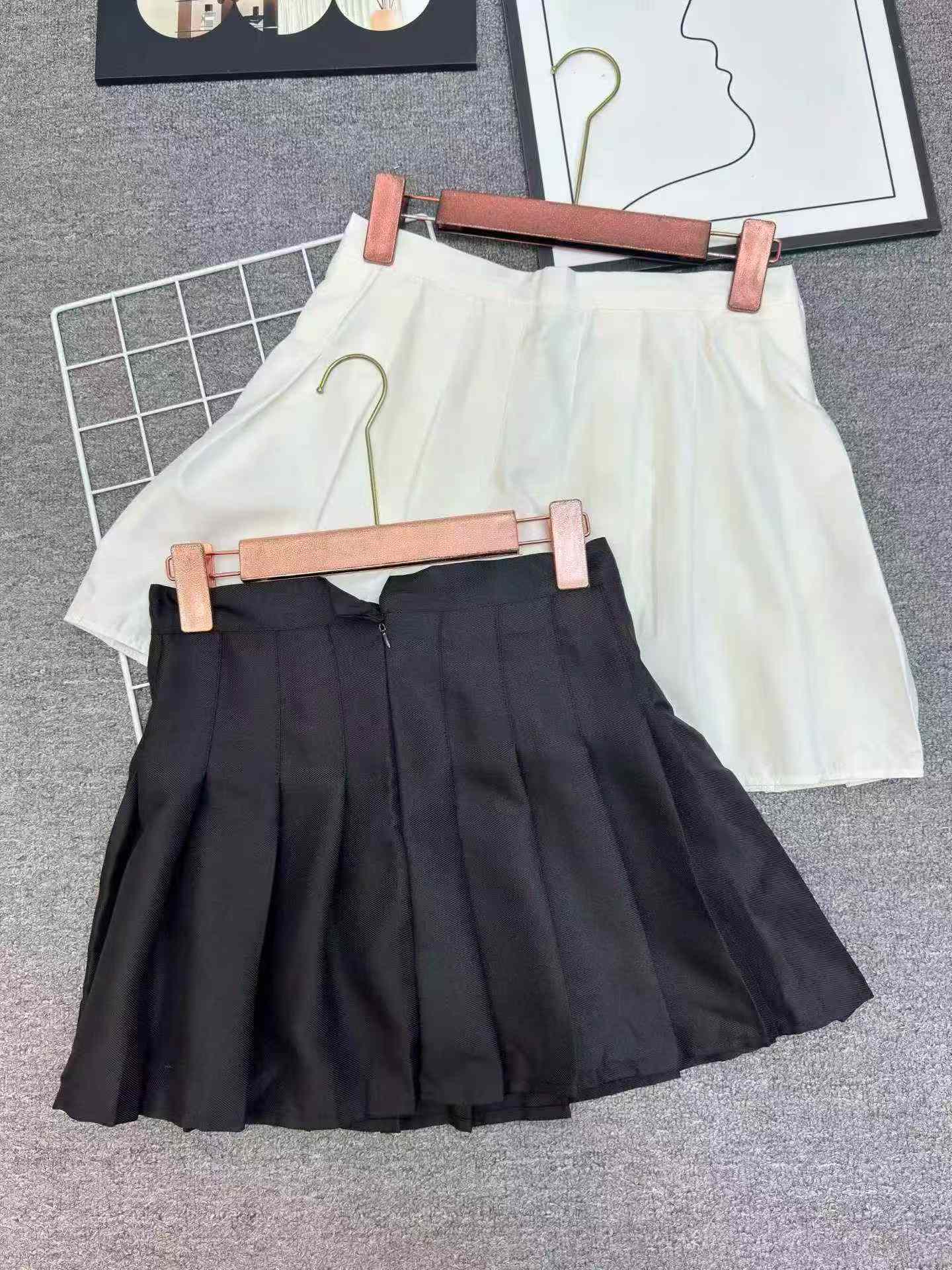 全清4.8元，分货➕1，🌟🌟1630条'女装半身裙短裙女