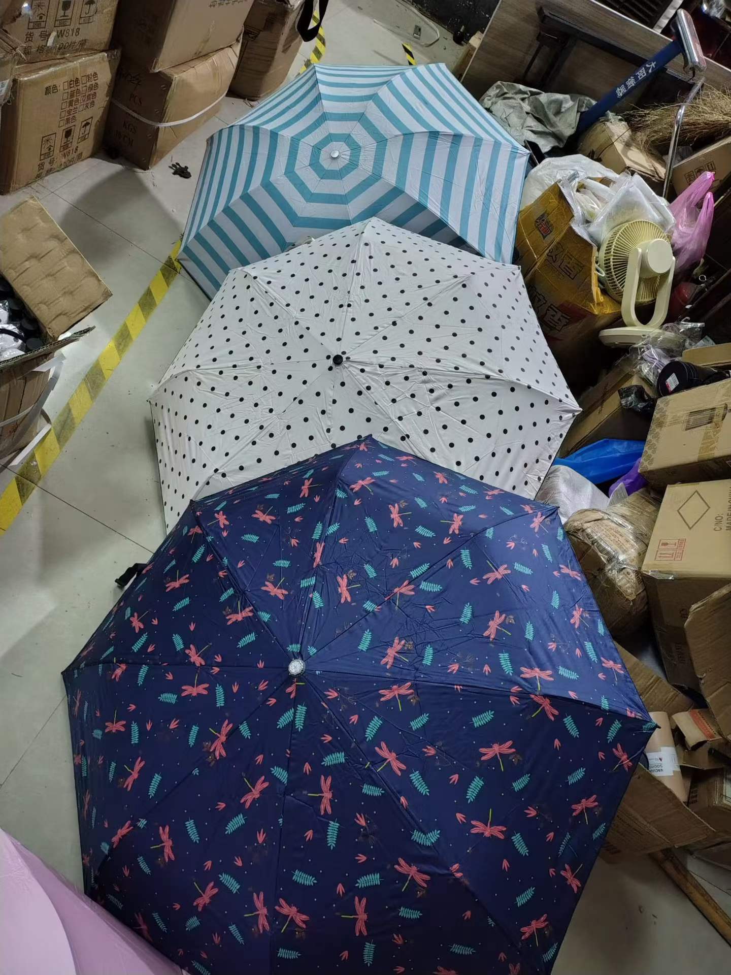 防紫外线晴雨伞入库5800支，清货6元一把，品质好，花样漂亮