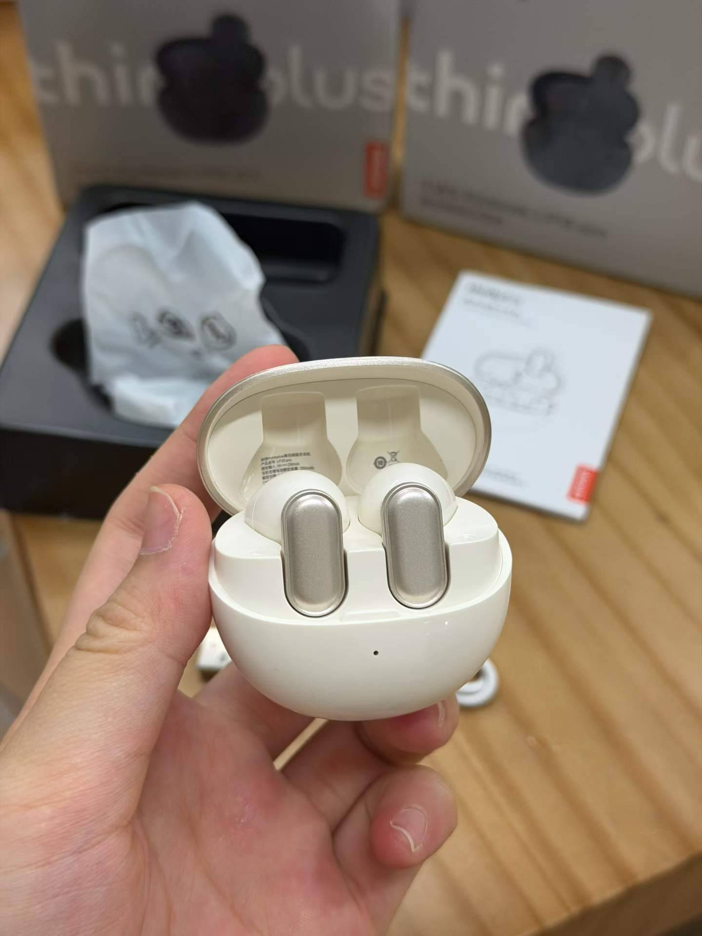 *无线蓝牙耳机