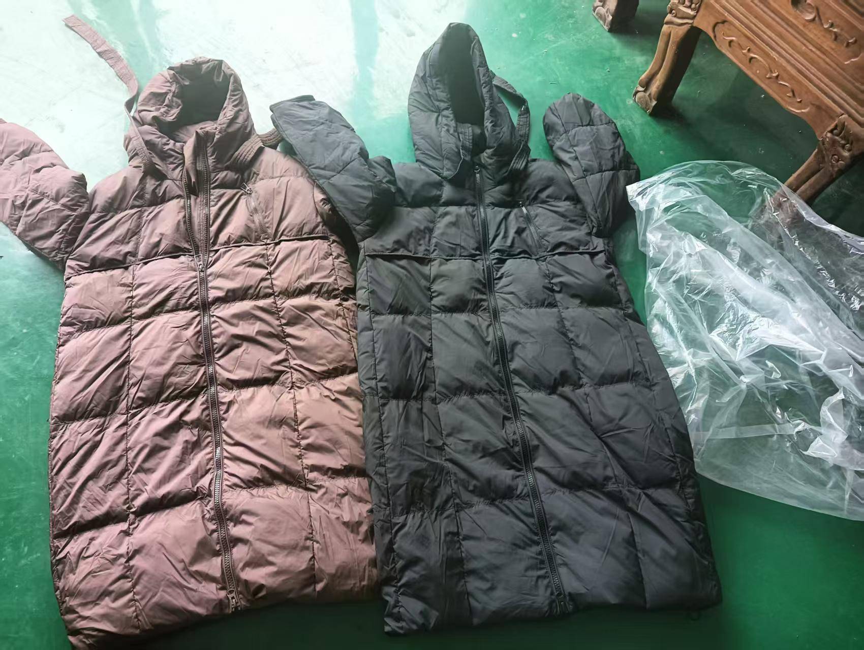 4000件羽绒服，清货联系