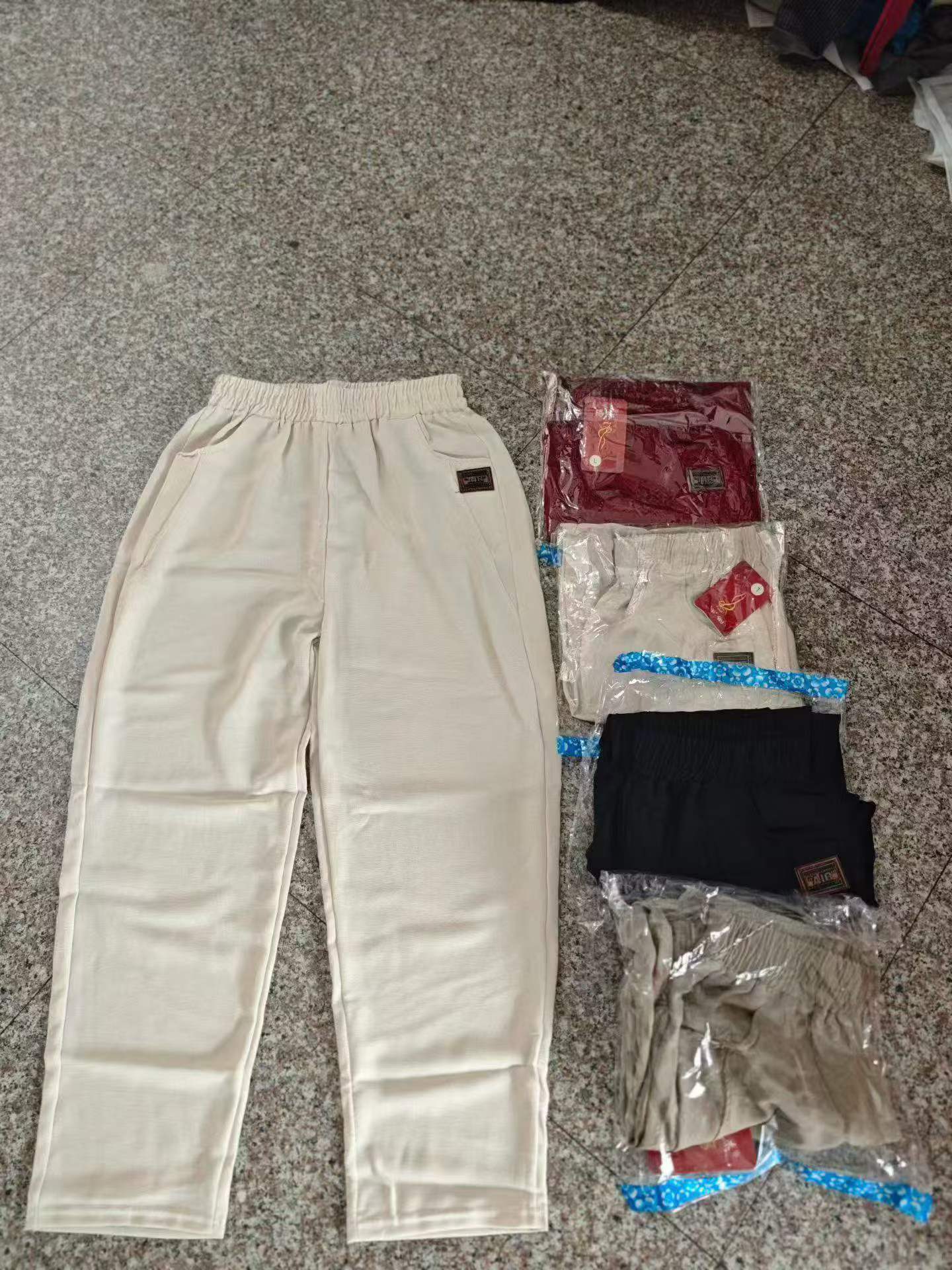 冰丝皱面料女裤到货1500条，m-xl，质量好价格便宜！