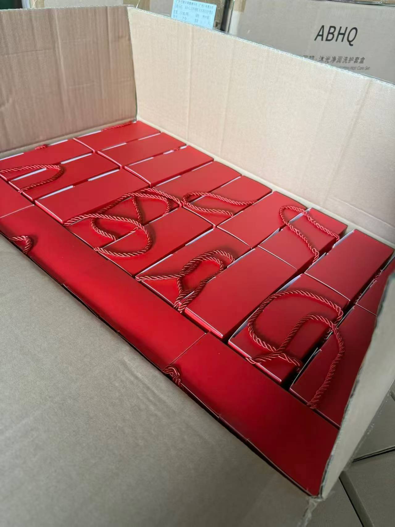 洗沐礼盒套装5000套
​整单，原箱资质齐全块块钱