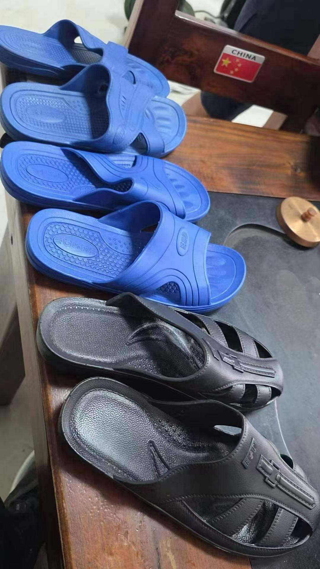 十万双凉鞋与拖鞋整体清仓甩货，单价仅一块多元，整批打包一口价