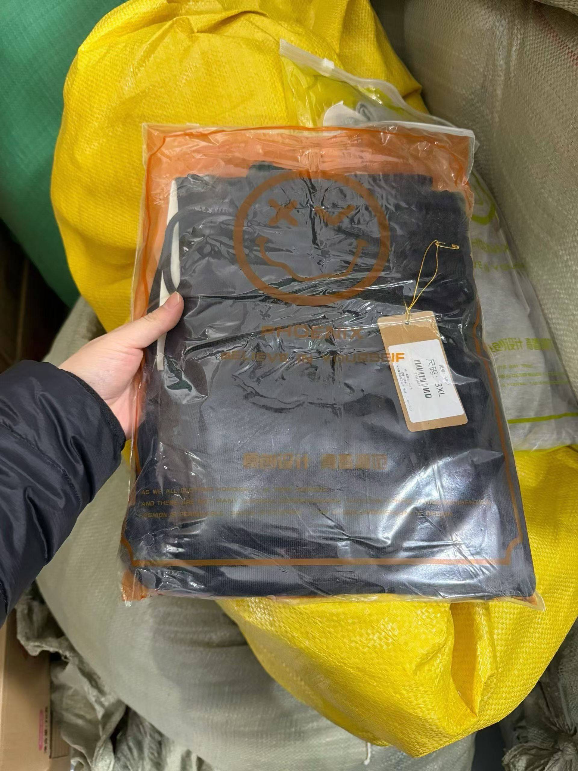运动裤到货1000多件，尺码齐全