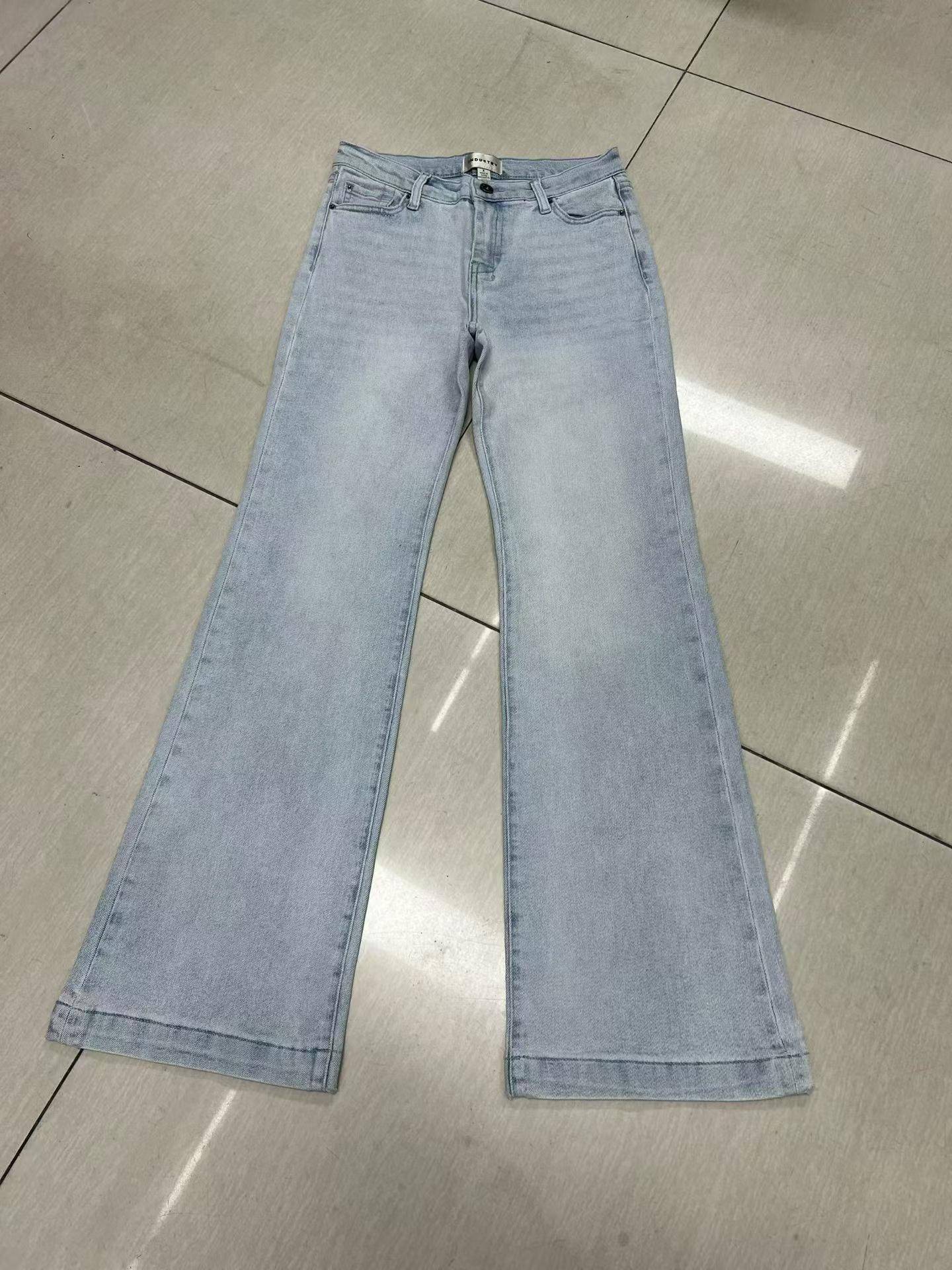 牛仔裤900件