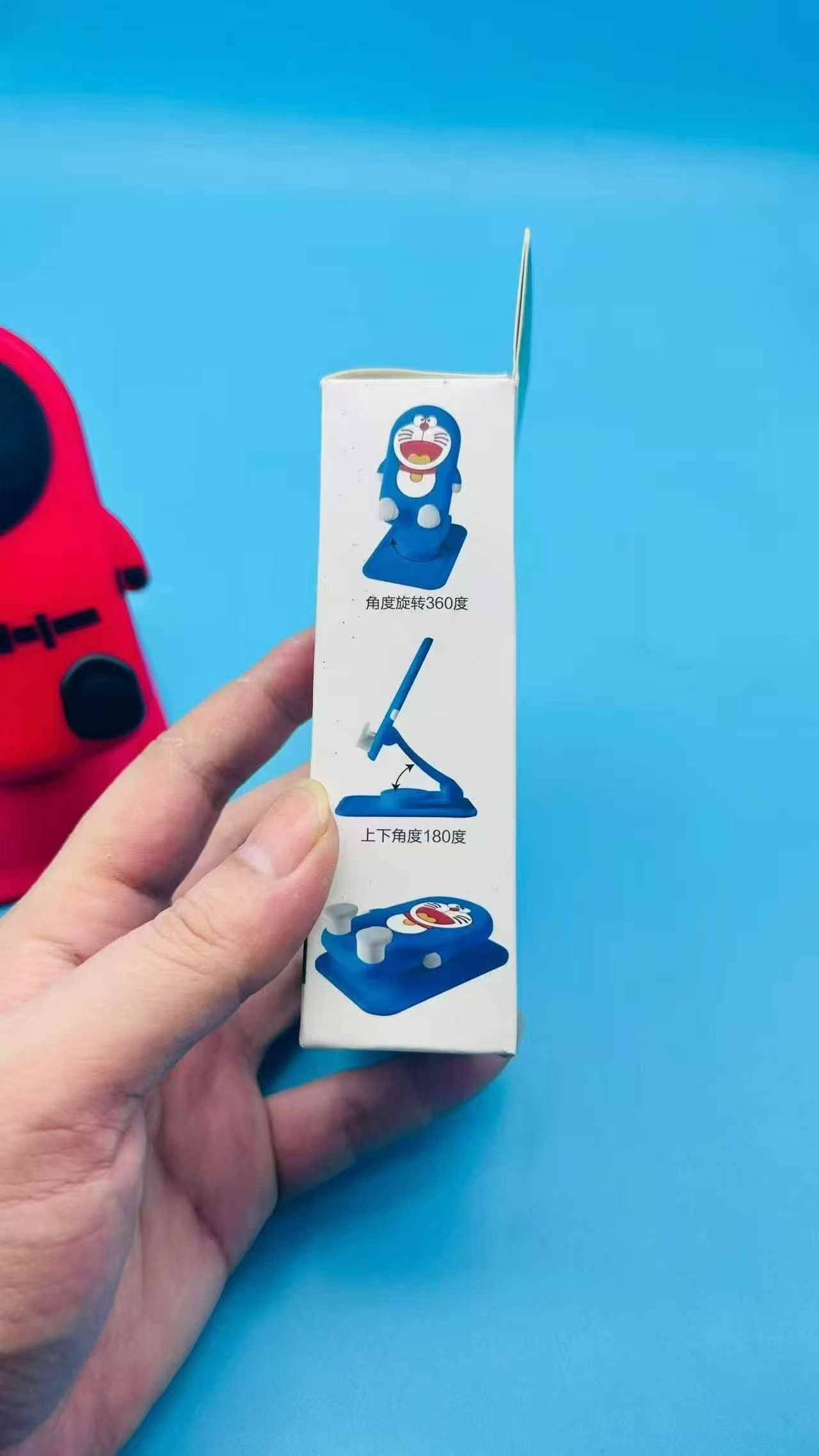 手机支架4000个每箱200个
​可以分货，要多少发多少
8