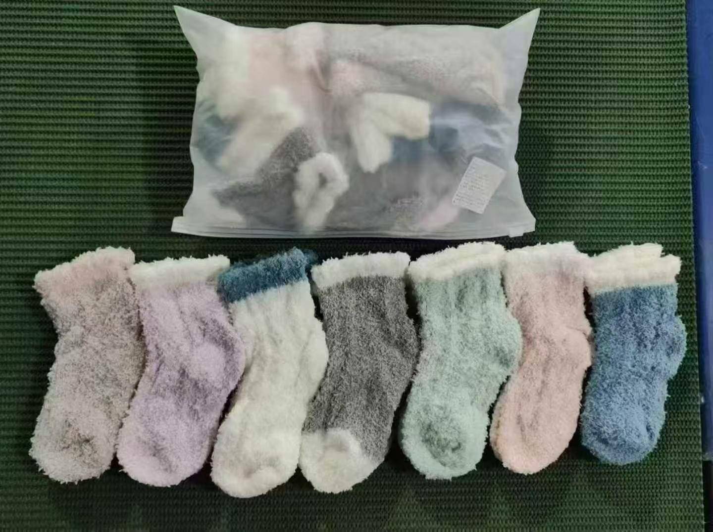儿童珊瑚绒袜子到货3000多双