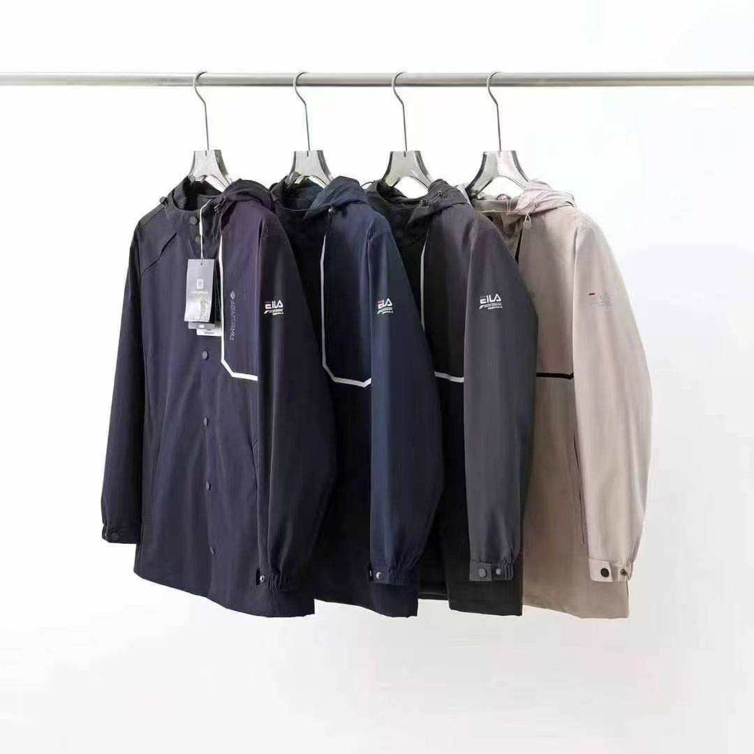 🌈稀缺养客货🎯260件大品牌男女经典款锦氨面料冲锋衣，大