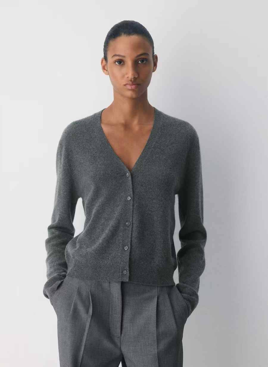 秋冬季女装v领针织开衫，s-xxl，1000件左右，autu