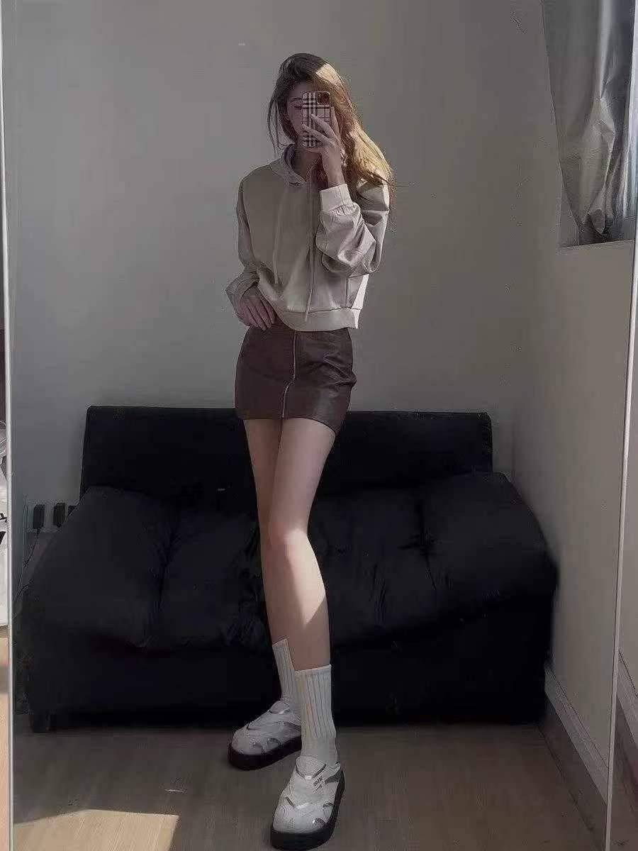 b0502168-8
外贸辣妹涤绒连帽卫衣，4.9清
数量9