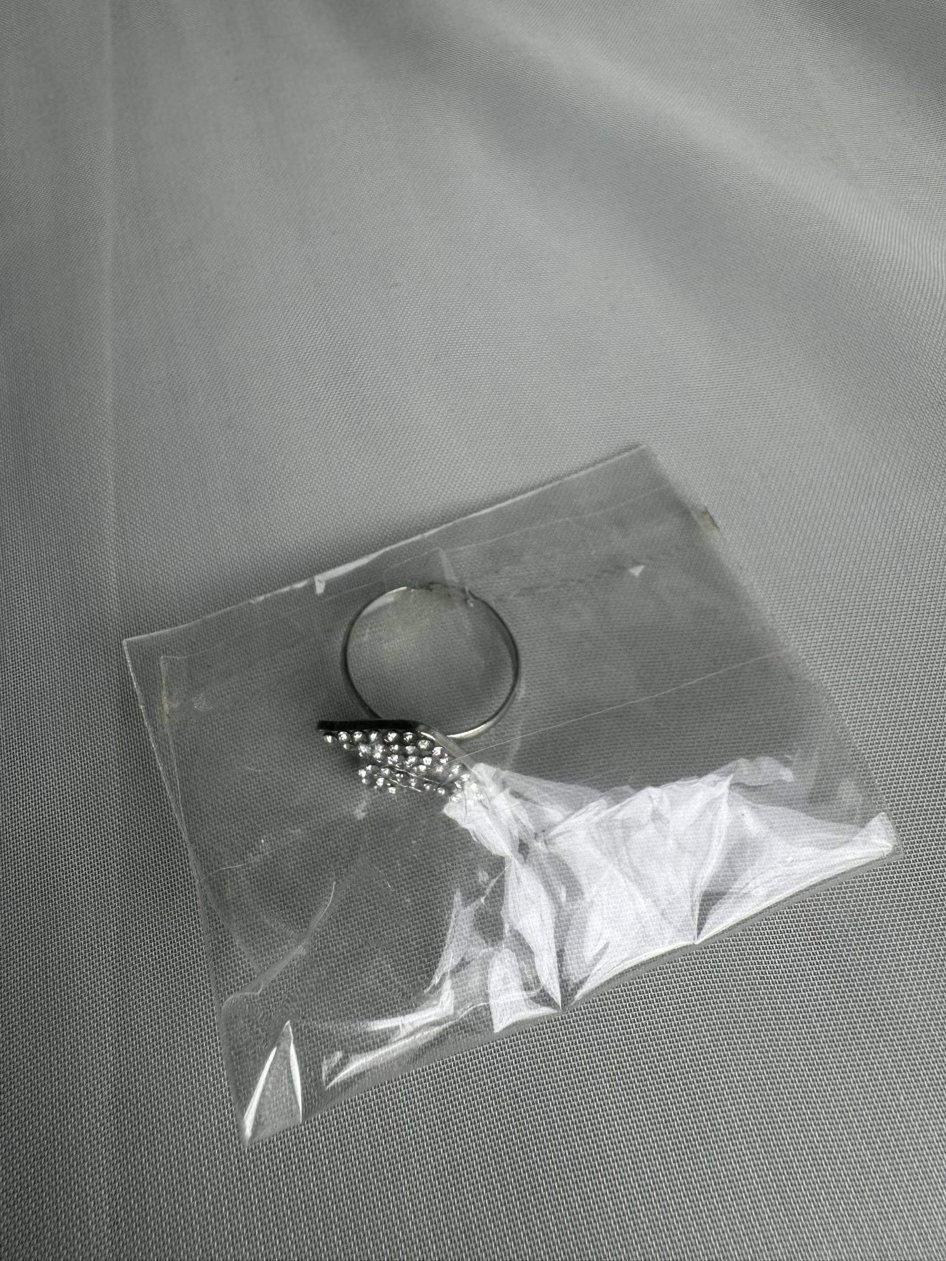 首饰一批。几千个