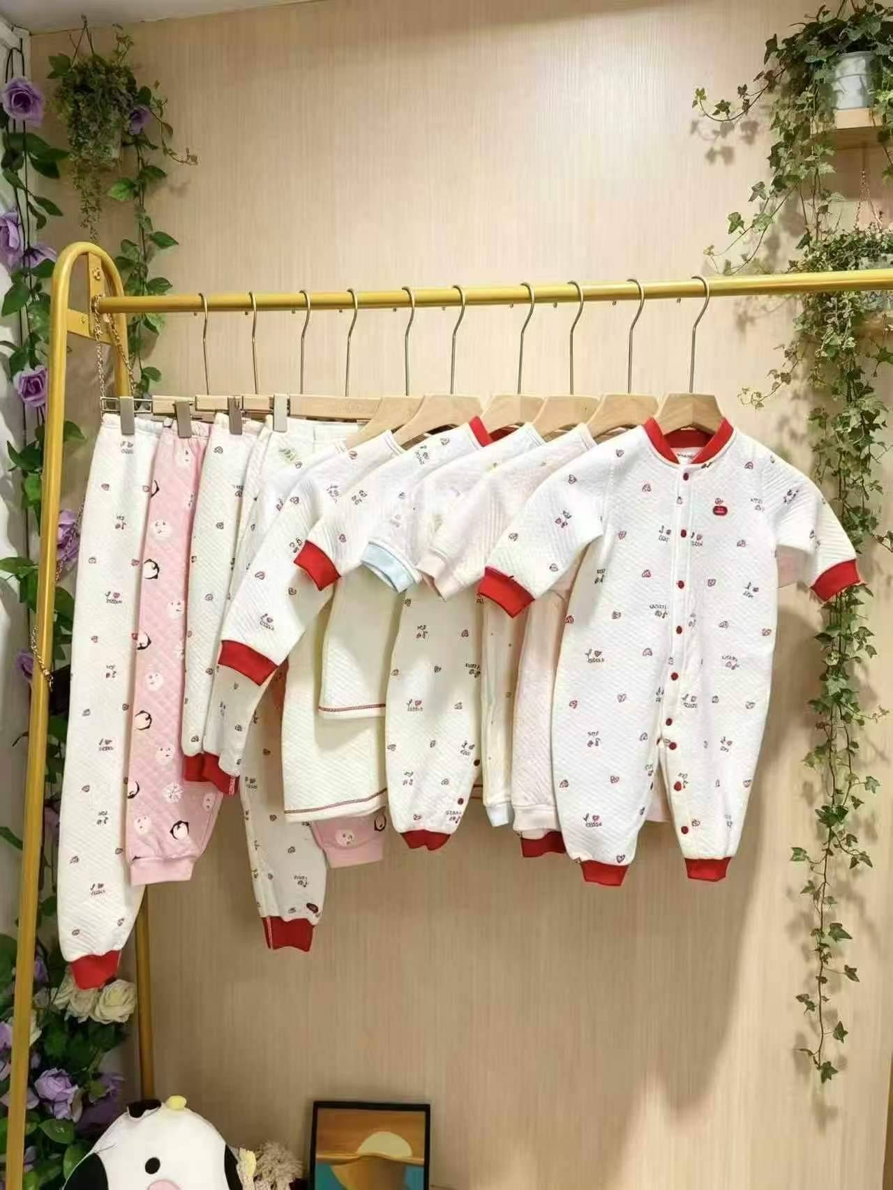 全清价5.8元，分货0.5，​7800件纯棉婴童婴儿内衣单件