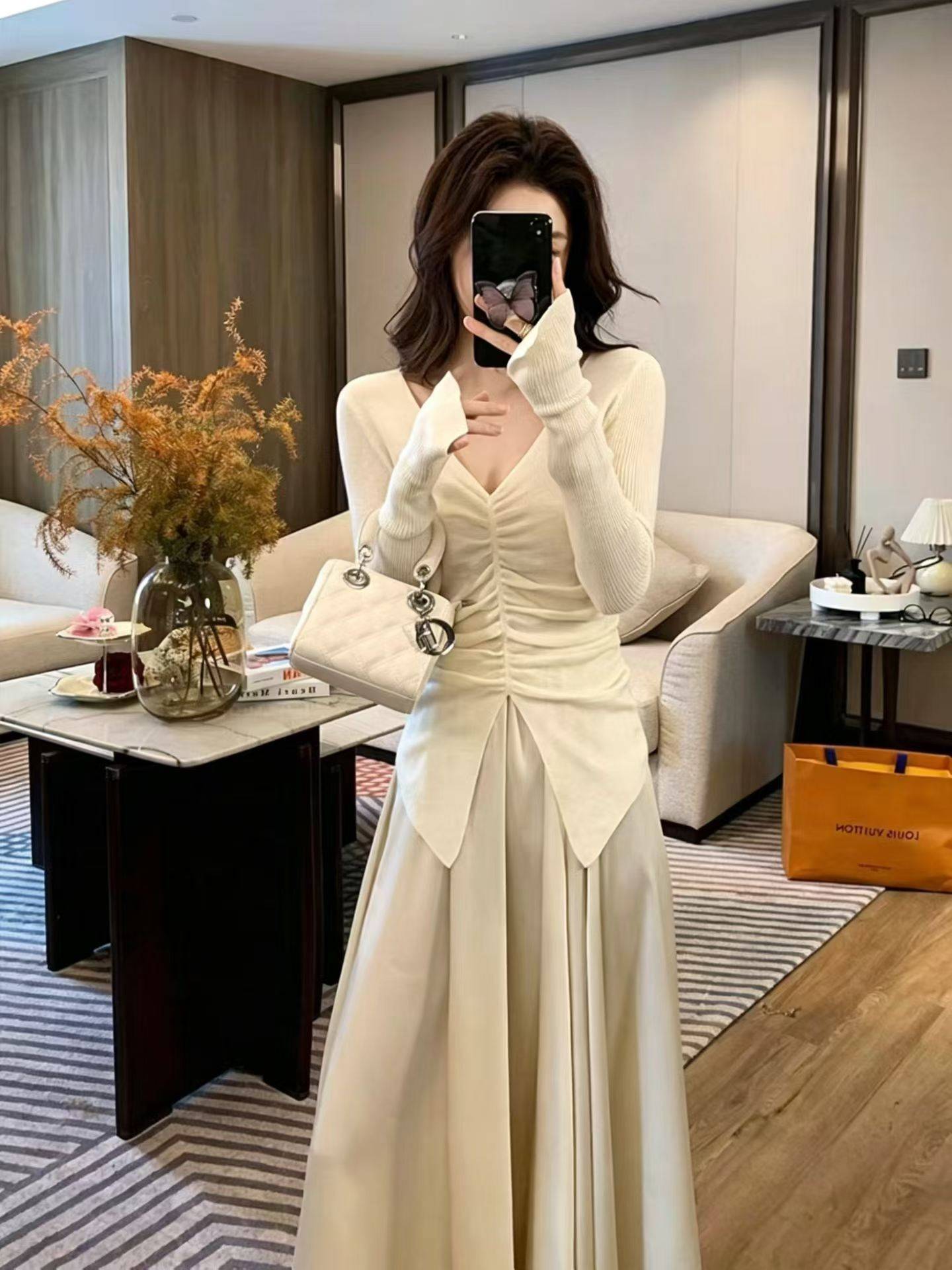 六羊毛v领针织打底衫女春秋新款纯欲温柔气质褶皱长袖上衣，30