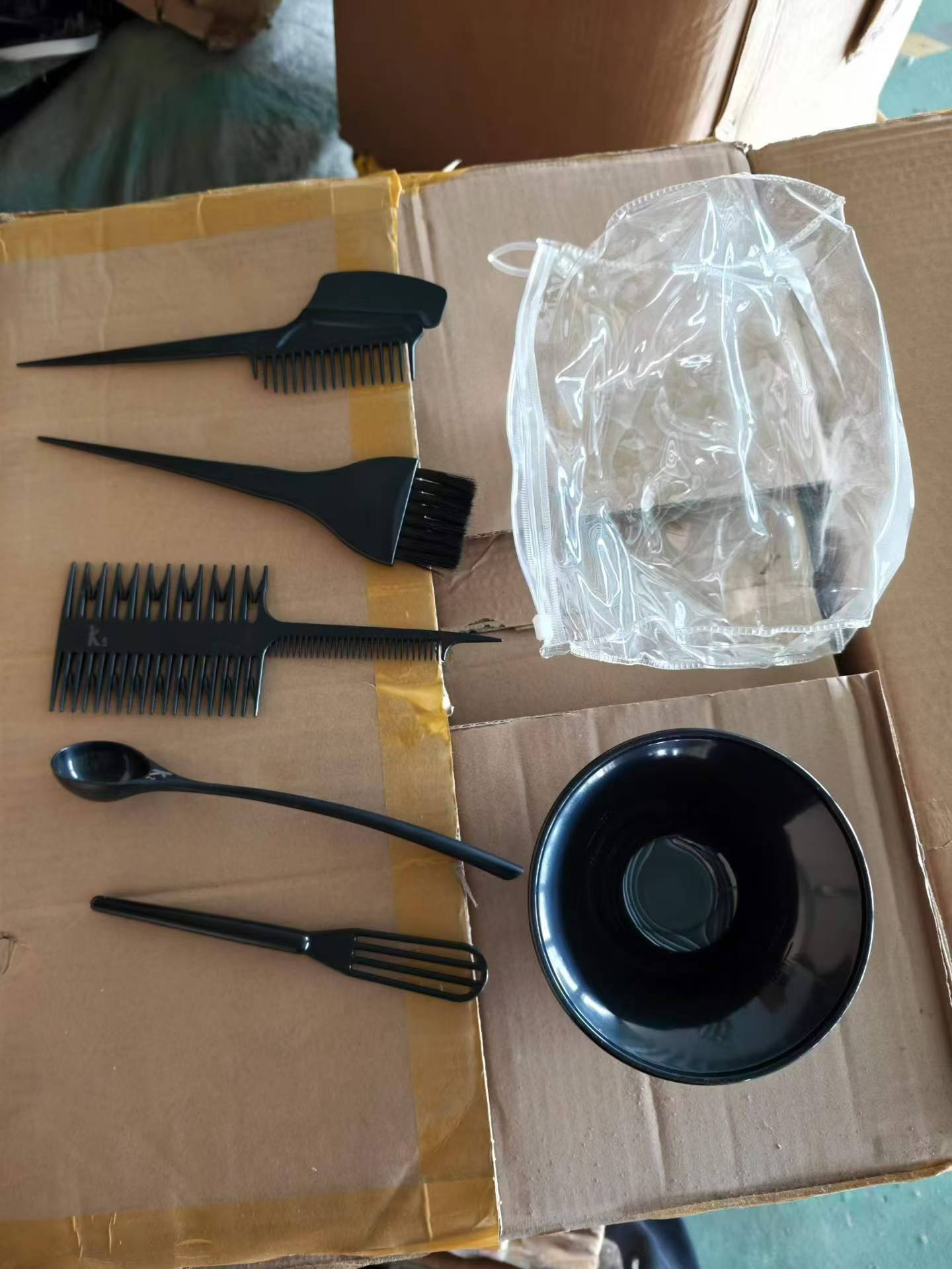 染发工具，1000套
​1.5元