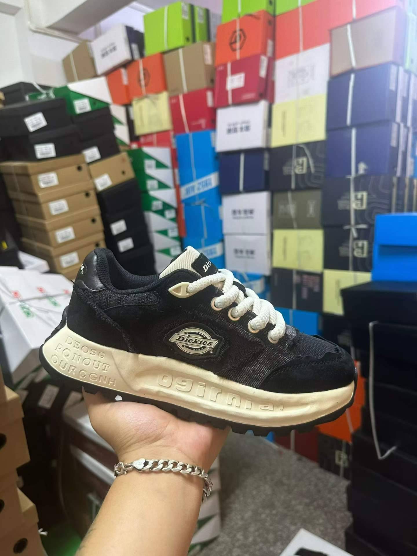 杂款潮鞋，26年新款龙岩潮鞋39-44码
像素轻底为主！高品