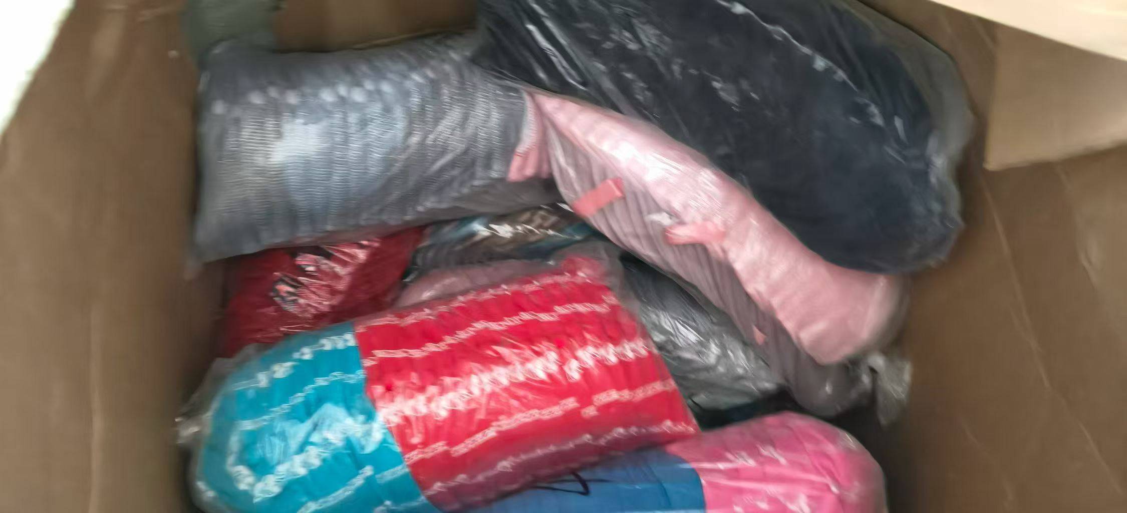 儿童棒球帽4000多个便宜处理