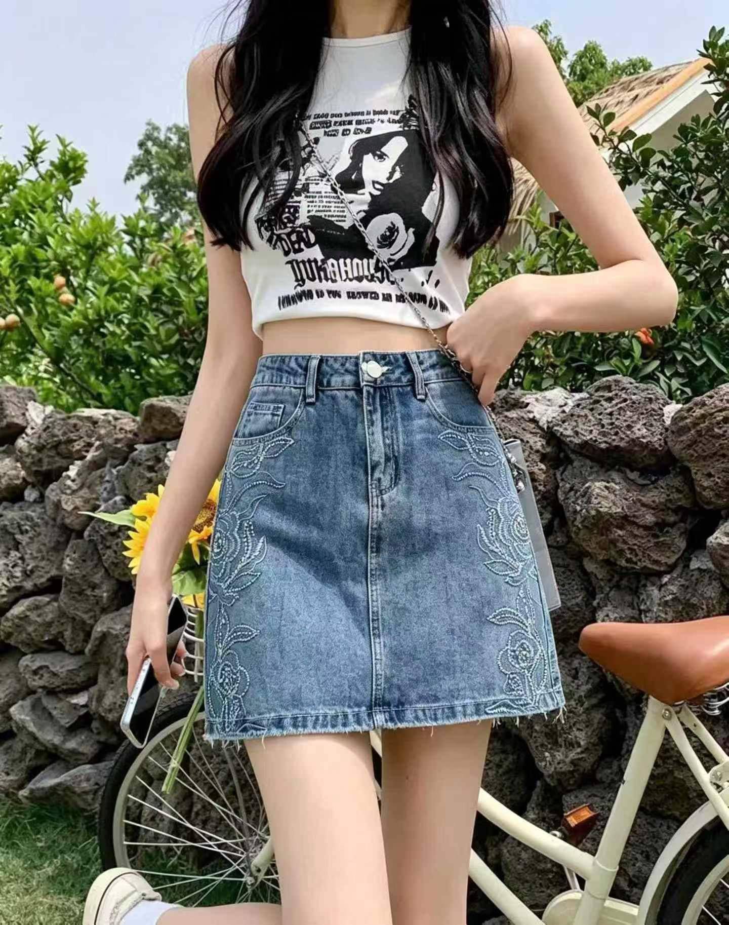 重工艺刺绣烫钻牛仔半身裙女夏季新款高腰显瘦a字包臀短裙子99