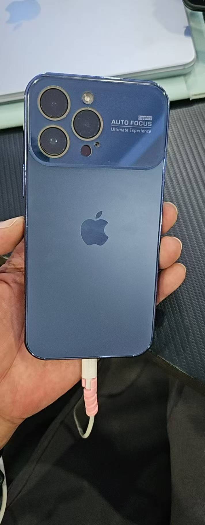 高端*手机壳，还有20000个，毛毛钱一个初级