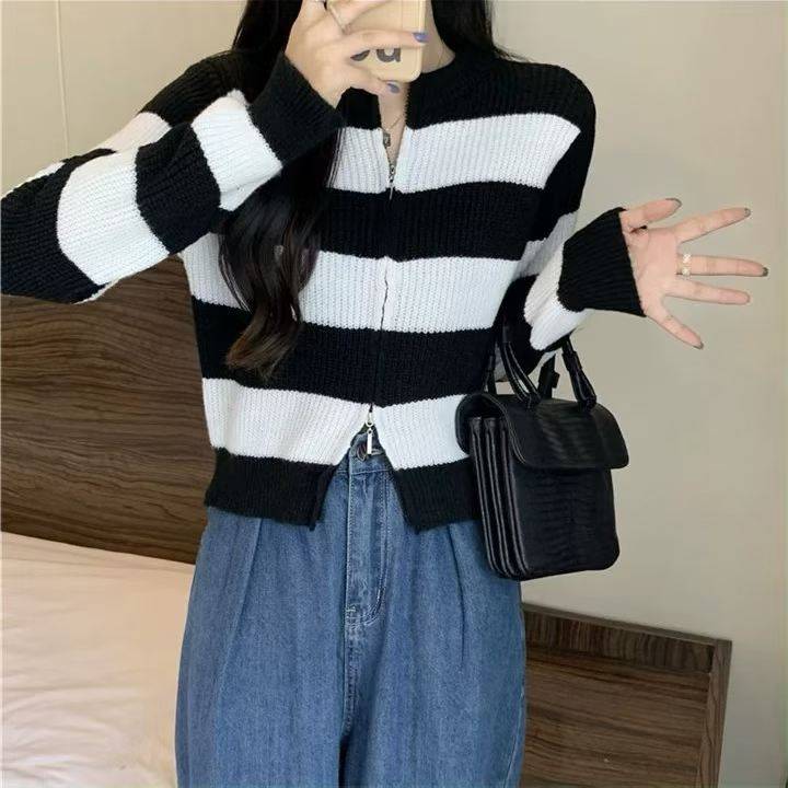 韩系拼色条纹拉链短款毛衣开衫外套女，4个色400件
