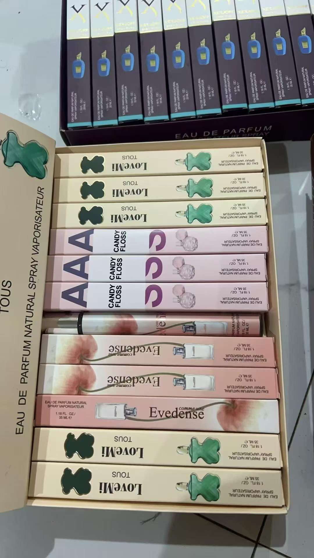 35毫升香水30000瓶左右，清货1.5元一瓶.香精点数高，