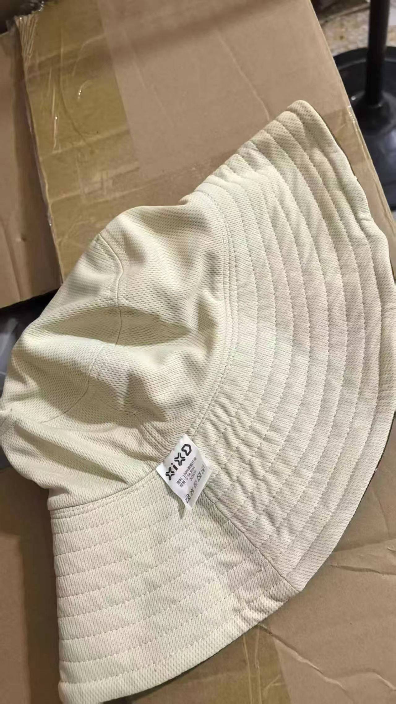 帽子16000个
​